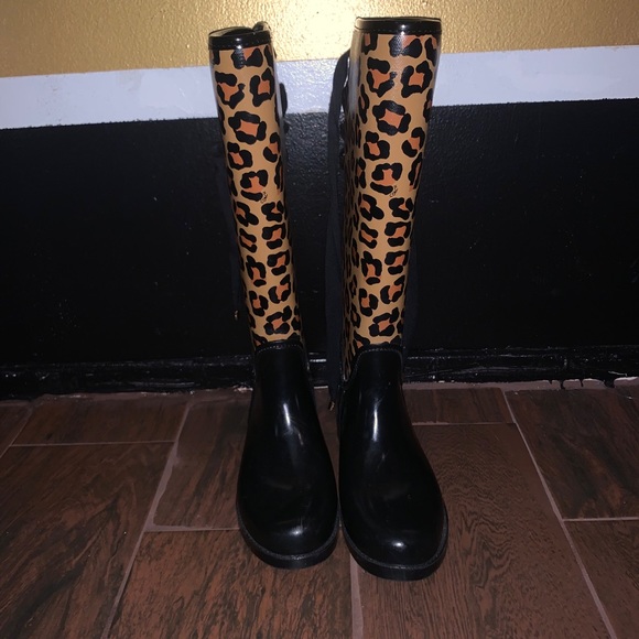 Coach Leopard Rainboots - Picture 1 of 4